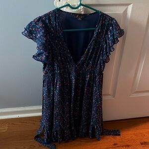 Low v-neck floral blue mid length summer dress